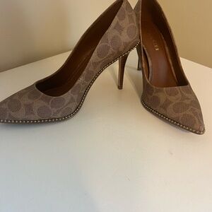 Coach heels size 7.5